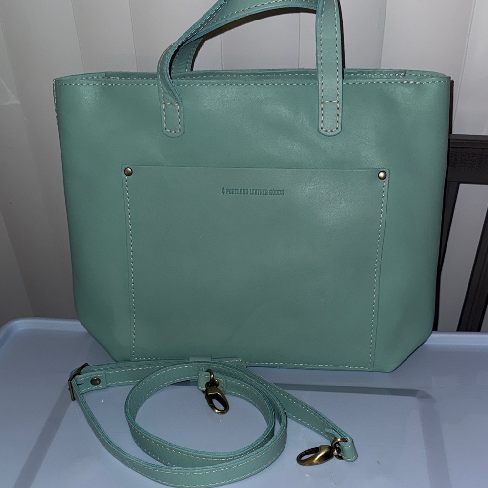 Portland Leather Goods - Medium Tote -Zipper - Mint